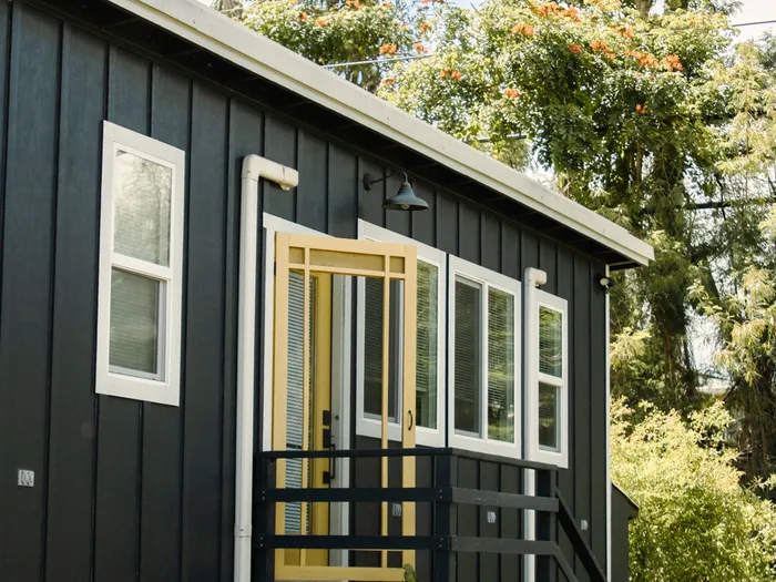 Exterior of the Island Style Surf Camp tiny home in Haleiwa, North Shore Oahu